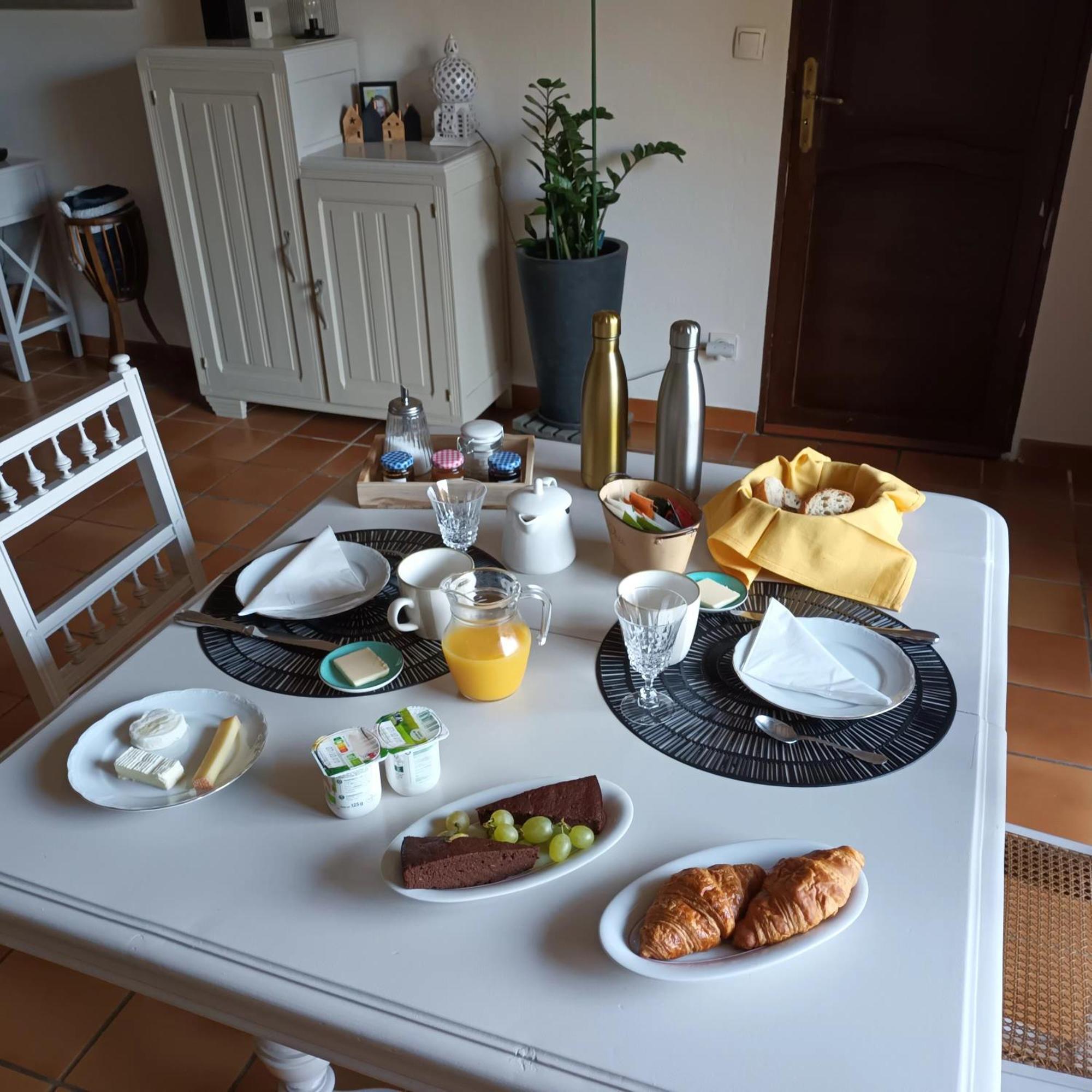 Le Relais Du Fraysse - Chambres D'Hotes Le Fraysse Eksteriør bilde