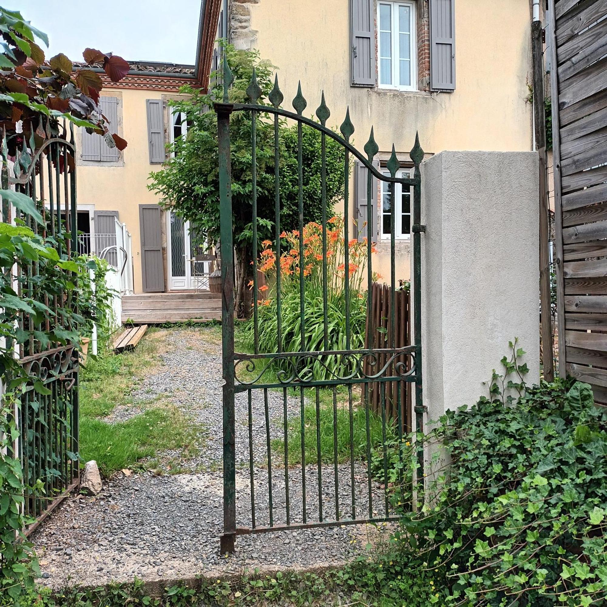 Le Relais Du Fraysse - Chambres D'Hotes Le Fraysse Eksteriør bilde